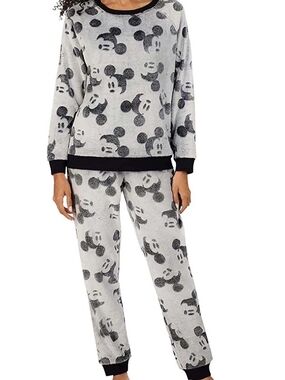 Disney Cozy Gray Mickey Mouse Fluffy Fleece Pajama Lounge Set Size M Gray